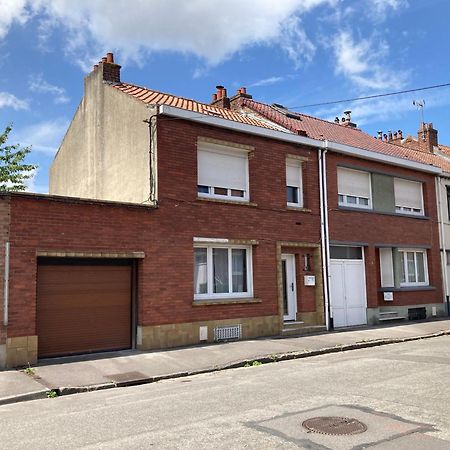 Nice House, Garden And Bbq 3Km From The Beach / Jolie Maison, Jardin Et Bbq A 3 Km De La Plage Coudekerque-Branche Exterior foto
