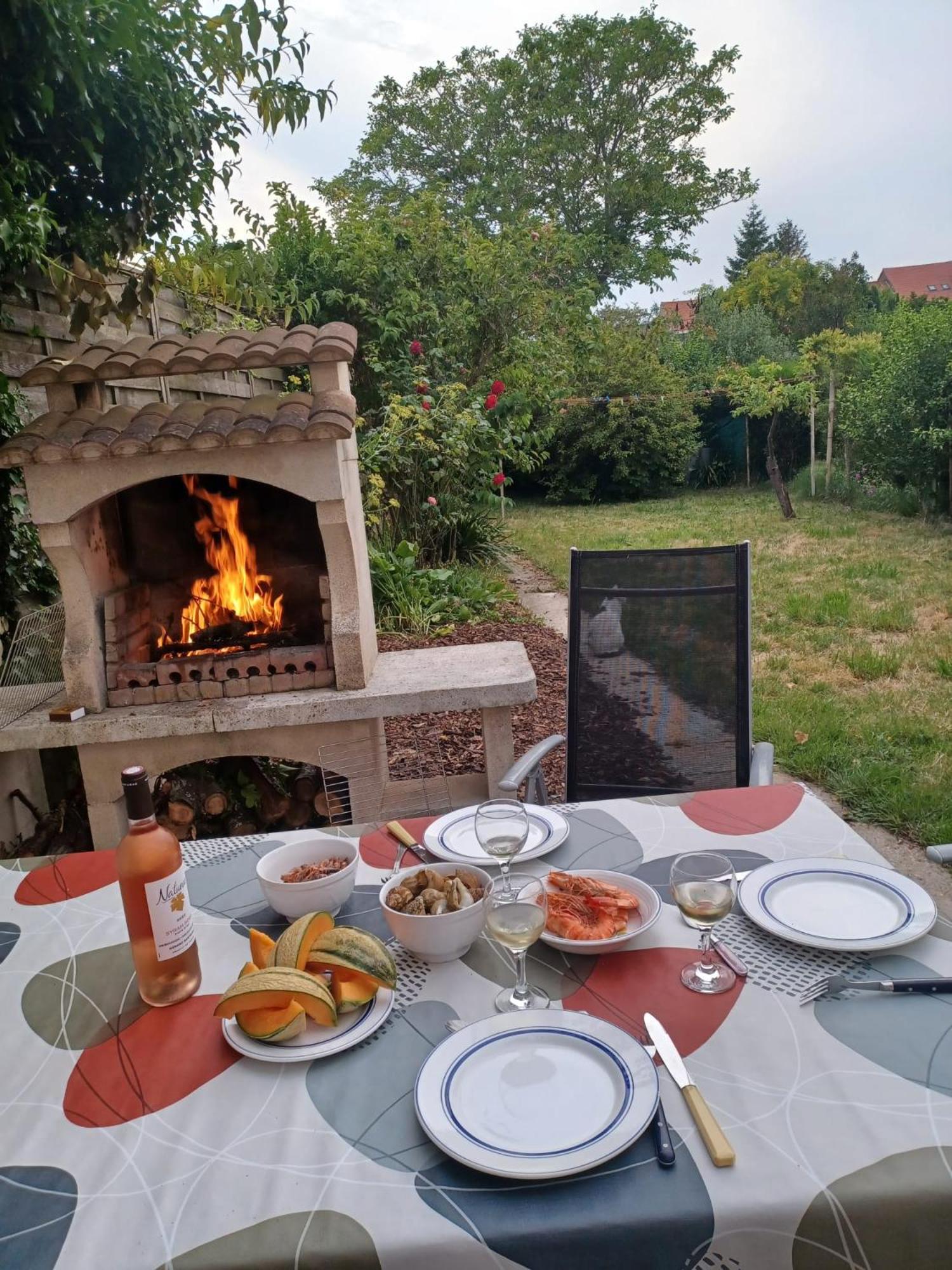 Nice House, Garden And Bbq 3Km From The Beach / Jolie Maison, Jardin Et Bbq A 3 Km De La Plage Coudekerque-Branche Exterior foto